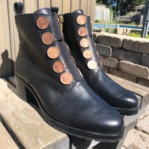 Size 6 Lord & Taylor “penny loafer” boot.